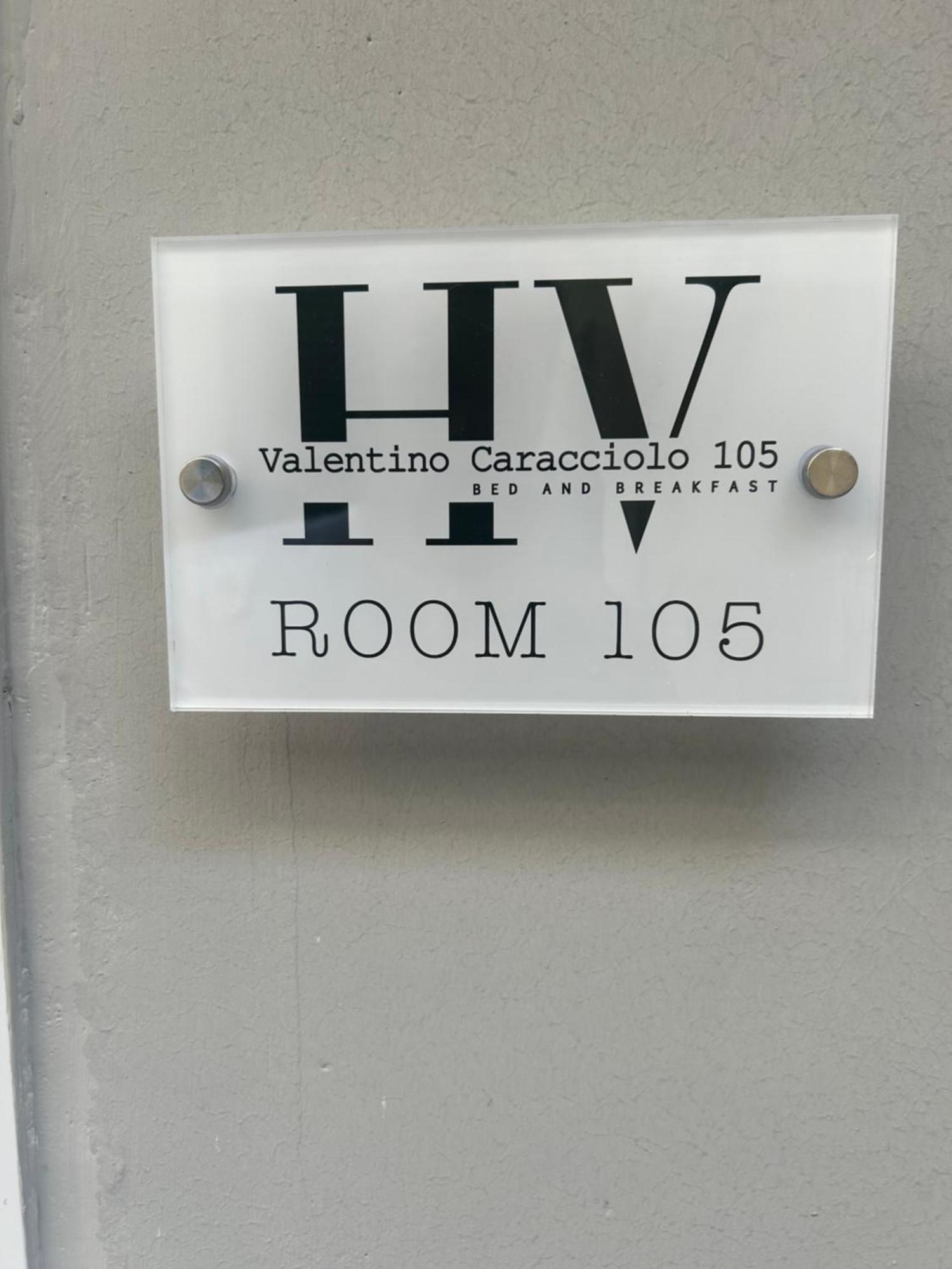 Valentino Caracciolo 105 Lejlighed Napoli Eksteriør billede